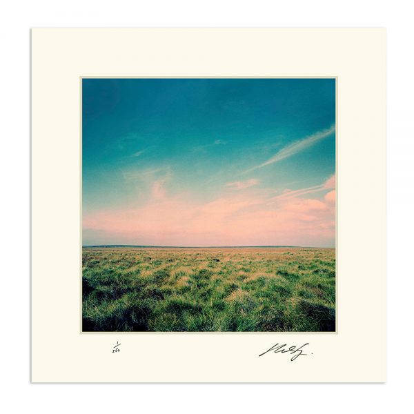 Out of the Blue, The Oasis Photographs | Deluxe Edition by Michael Spencer Jones - Image 9